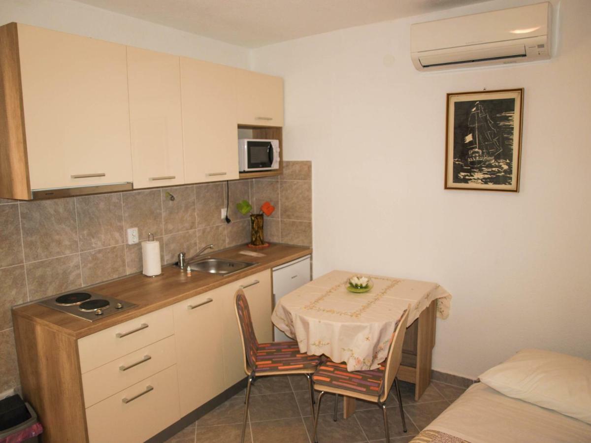 House Nataniel In Omis Near Sea公寓 外观 照片
