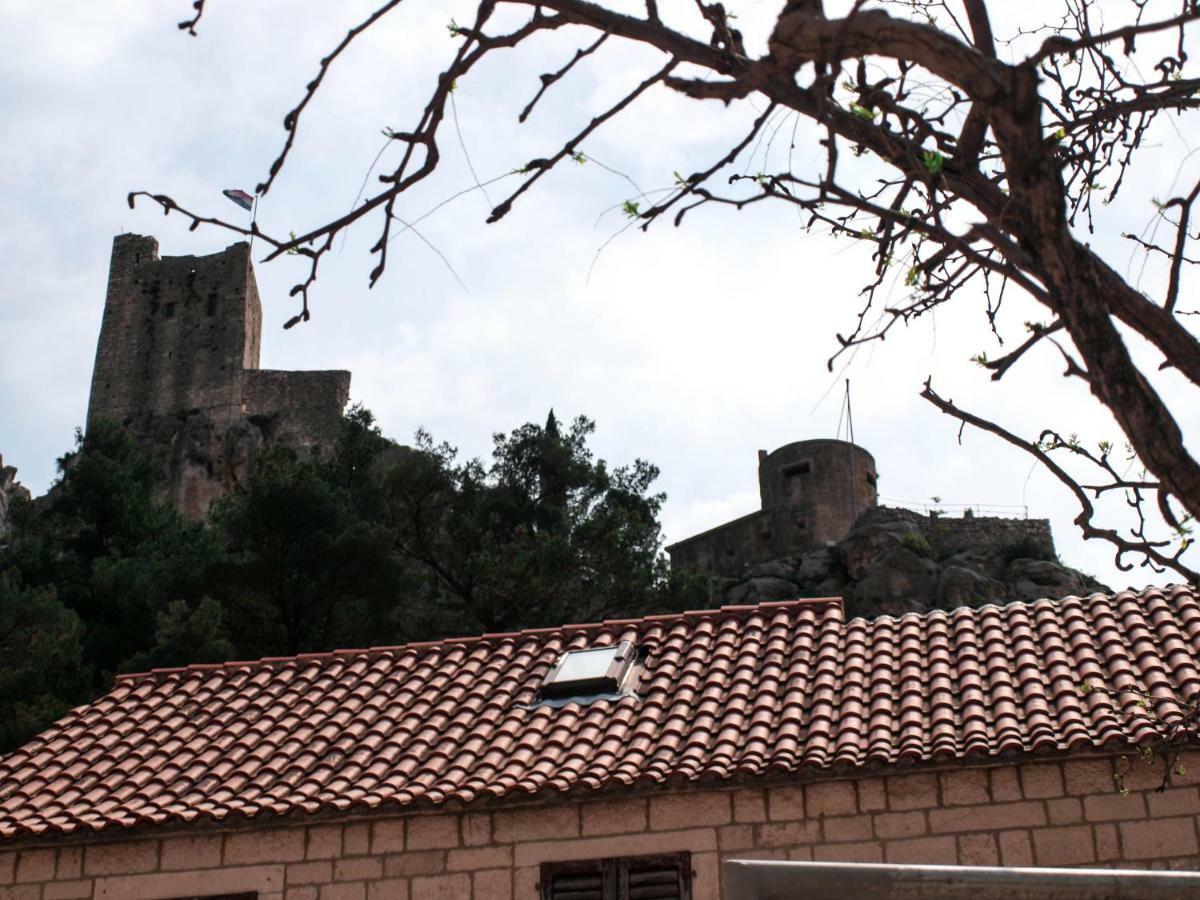 House Nataniel In Omis Near Sea公寓 外观 照片