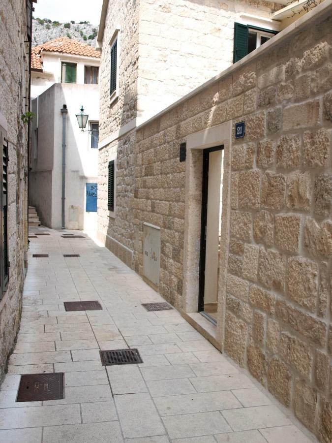 House Nataniel In Omis Near Sea公寓 外观 照片