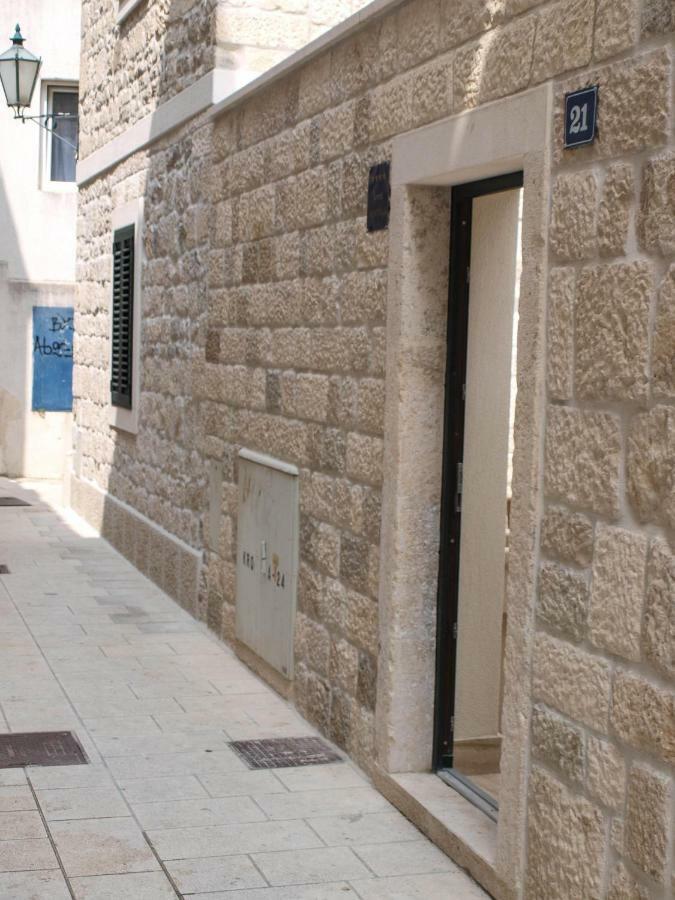 House Nataniel In Omis Near Sea公寓 外观 照片