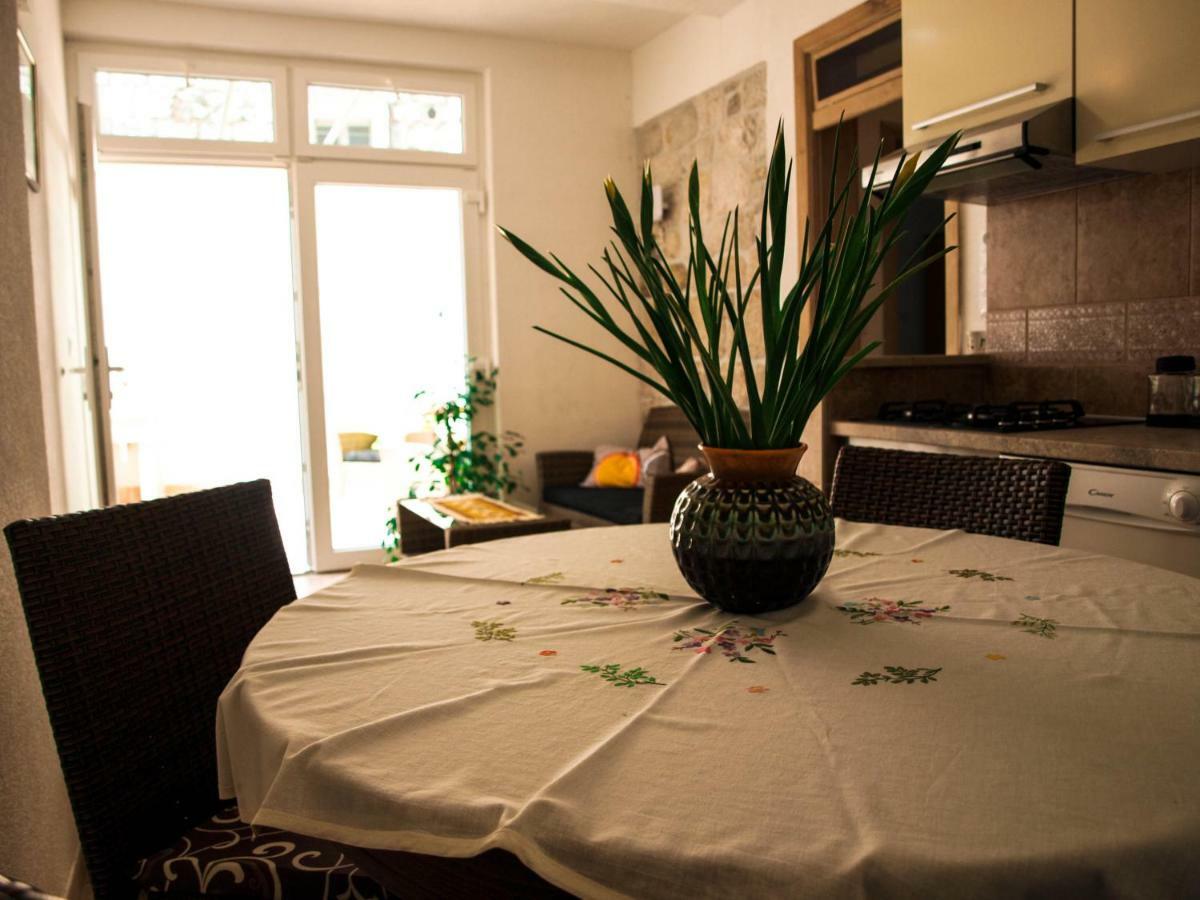House Nataniel In Omis Near Sea公寓 外观 照片