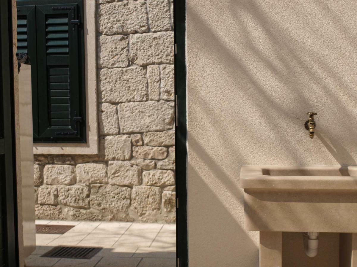 House Nataniel In Omis Near Sea公寓 外观 照片