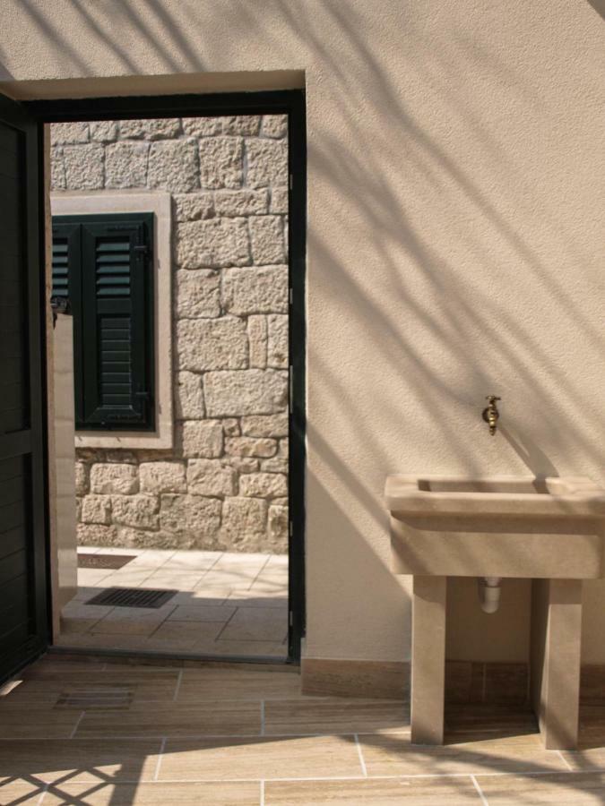 House Nataniel In Omis Near Sea公寓 外观 照片