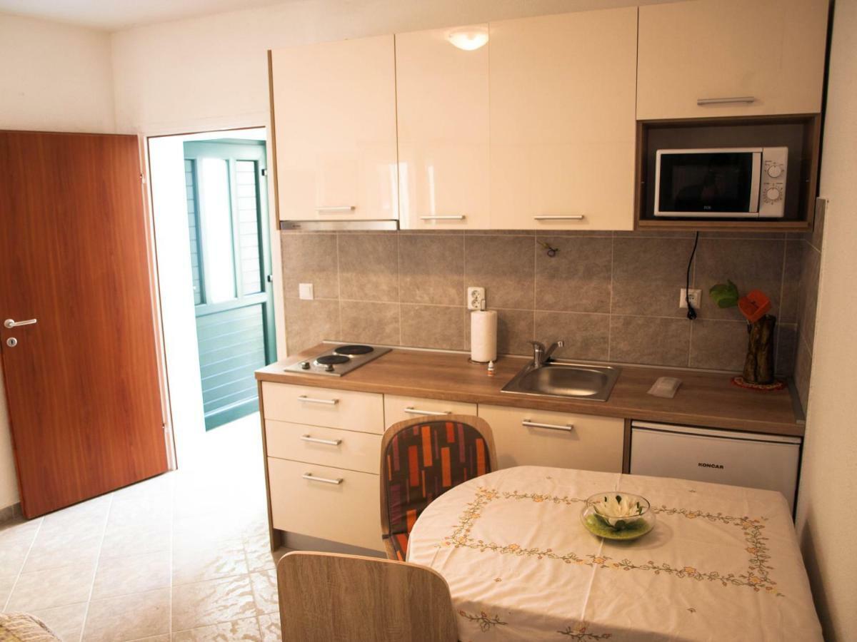 House Nataniel In Omis Near Sea公寓 外观 照片
